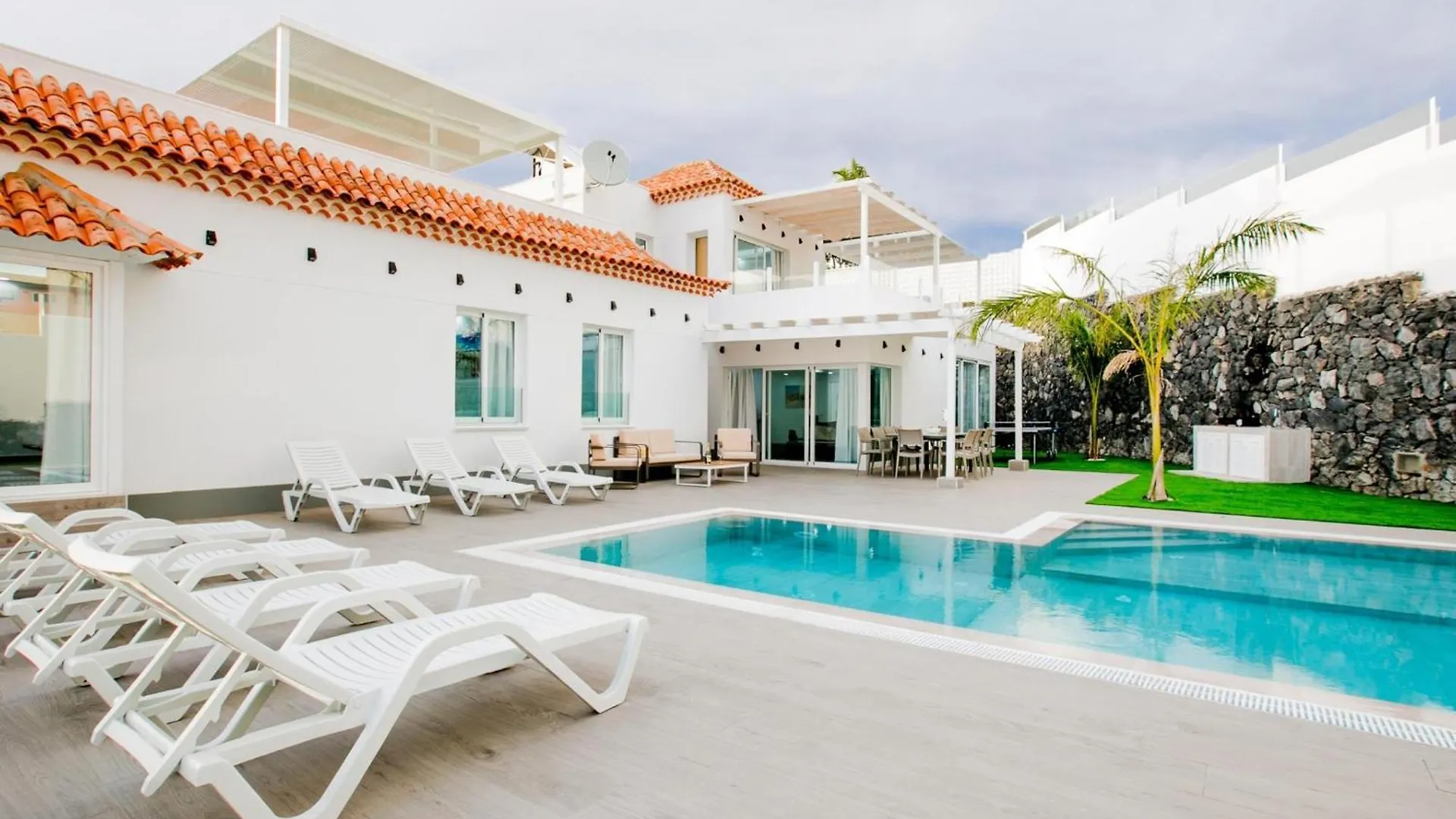 Prázdninový dům Villa Elite: Your Private Haven Of Prestige Costa Adeje  Španělsko