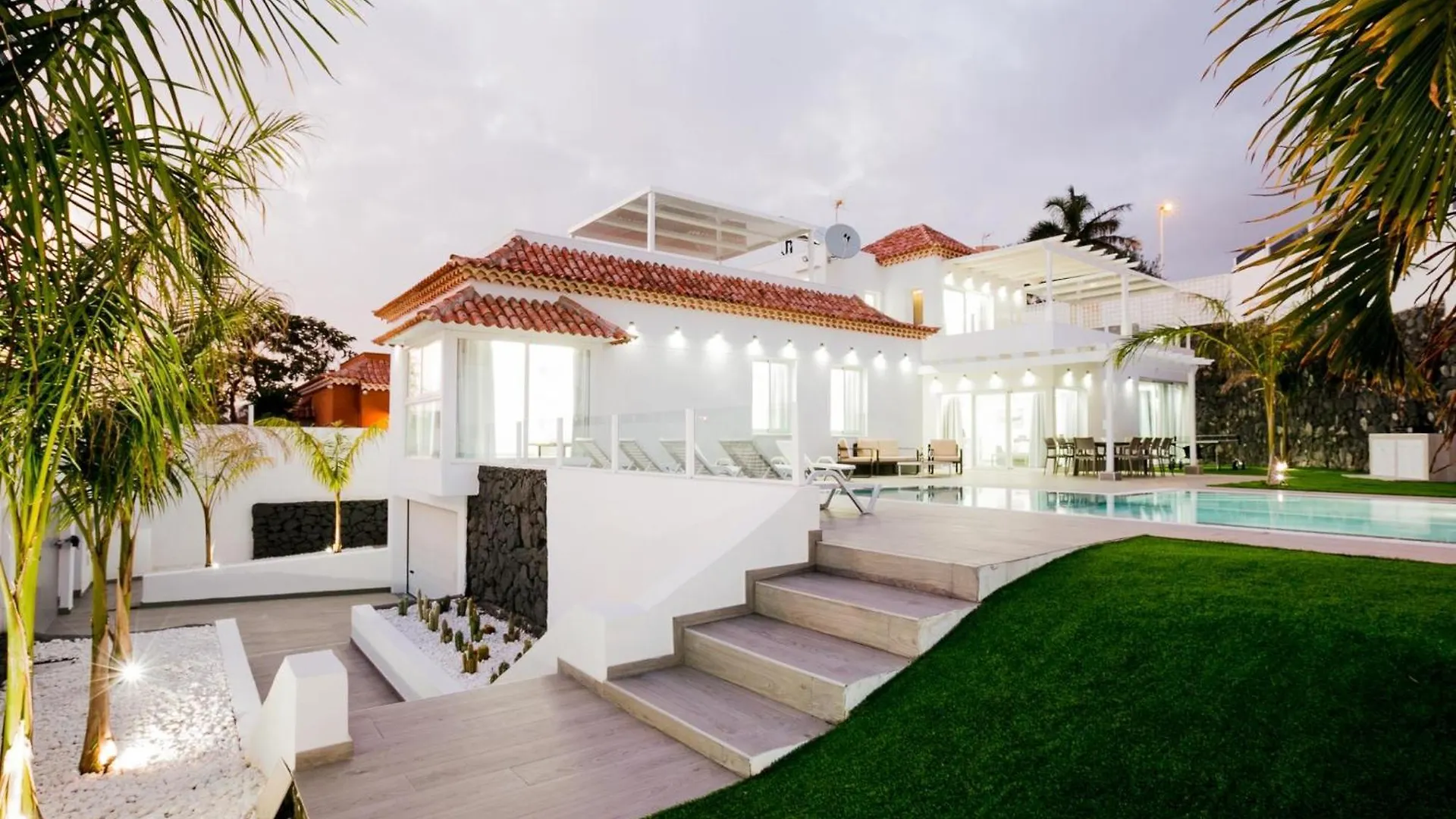 Villa Elite: Your Private Haven Of Prestige Costa Adeje  Costa Adeje (Tenerife)